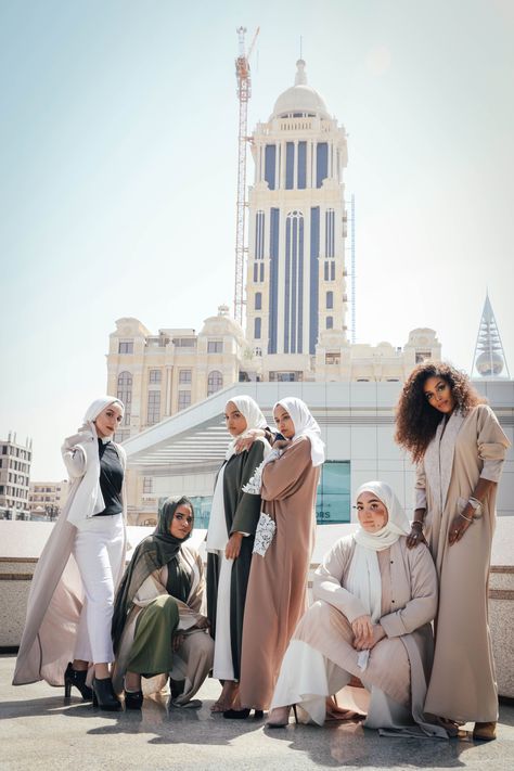 Under The Abaya Highlights The Street Style Of Saudi Women #refinery29 Saudi Arabia Fashion Modern, Arab Street Style, Saudi Street Style, Saudi Fashion Woman, Saudi Women Fashion, Abaya Street Style, Open Gown Style, Saudi Arabia Clothing, Saudi Abaya