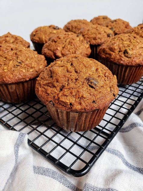 Morning Glory Muffins Mediterranean Muffins, Celiac Breakfast, Healthy Morning Glory Muffins, Healthier Bread, Mediterranean Diet Recipe, Dessert Muffins, Morning Glory Muffins Healthy, Morning Glory Muffins Recipe, Chocolate Chip Muffins Easy