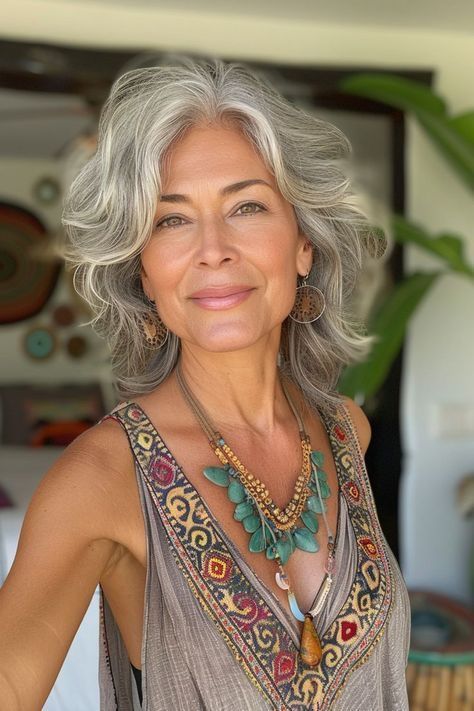 Haircut Tip, Grey Hair Inspiration, Beautiful Gray Hair, Long Gray Hair, Older Women Hairstyles, Gray Hair, Grey Hair, Short Hairstyles For Women, Silver Hair