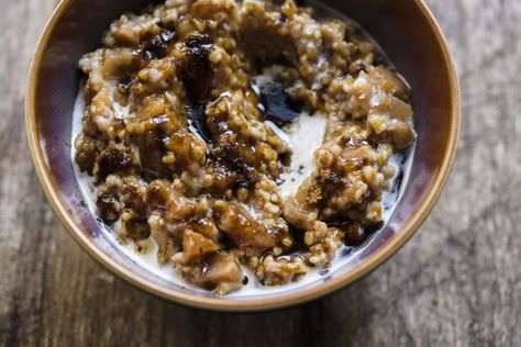 Browned Butter Apple Oatmeal from Christopher Kimball's Milk Street Apple Butter Oatmeal, Creamy Oats, Computer Pics, Oatmeal Apple, Sunday Cooking, Oatmeal Porridge, Best Sandwiches, Pancakes Breakfast, Oatmeal Milk