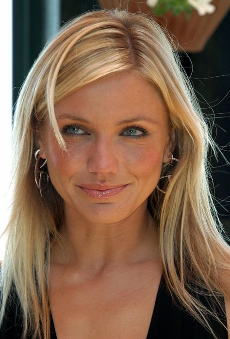 Cameron Diaz Now, Cameron Diaz 90s, Cameron Diaz Hair, Carmen Diaz, Cameron Diaz Style, Attractive Celebrities, Erika Eleniak, Leslie Mann, Nicole Smith