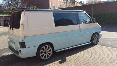 Vw T4 Paint Ideas, Van Interior Design, Camper Exterior, Vw T4 Camper, Vw Transporter Van, Van Exterior, Vw Camper Conversions, Camper Van Interior, Vw T4 Transporter