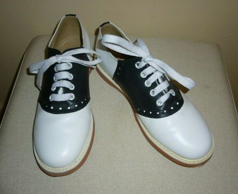 Muffy's Black And White Saddle Shoes Size Womens 7.5 (#250) • 75.00$ Saddle Oxford Shoes, Cheerleading Shoes, Cheerleading Uniforms, Saddle Shoes, Women Shoes Online, Girls Wear, Stylish Shoes, Shoe Style, Womens Flats