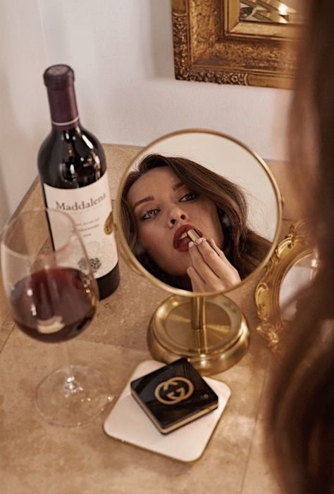 Wine Inspo Photos, Red Wine Photoshoot, Photo Shoot With Wine, Pose With Wine, Sommelier Aesthetic, Wine Photoshoot Ideas, Wine Photoshoot, Wine Photography, History Of Art