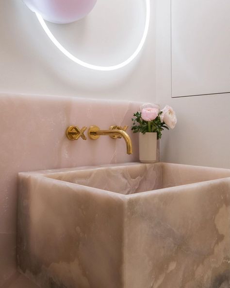 Temmer on Instagram: “Pink Onyx is semi translucent and it looks luxurious and natural. #marble #marbledesign #design #interiordesign #onyx  #luxury” Flat Interior, Gorgeous Interiors, House Of Beauty, Stone Sink, Marble Bathroom, Dream Bathroom, Marble Design, Pink Marble, E Bay