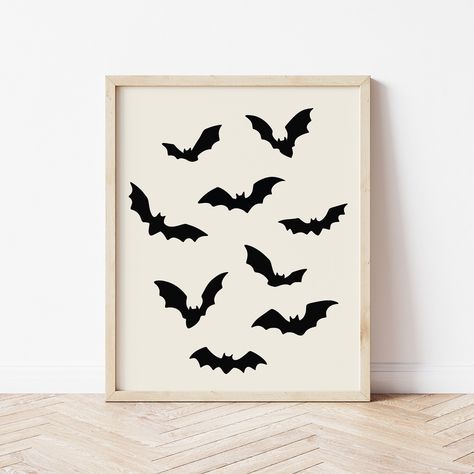 Spooky Halloween Bats Printable - Instant Digital Download. *DIGITAL DOWNLOAD ONLY NO ITEM WILL BE SHIPPED* DETAILS: Included in your purchase are (5) High Resolution (300 DPI) JPG Files in the following sizes: * 5x7, 8x10, 11x14, 16x20 & 24x36 inches. * If you need a size not listed please contact us. HOW IT WORKS: After purchase you will be taken to the Etsy download page where you will then be able to download and print! You can read more about Etsy downloads here: Https://www.etsy.com/help/a Bats Painting Easy, Painted Bats, Bat Printable, Spooky Wall Art, Neutral Halloween, Halloween Themed Food, Pumpkin Stencils, Halloween Kunst, Pumpkin Stencil