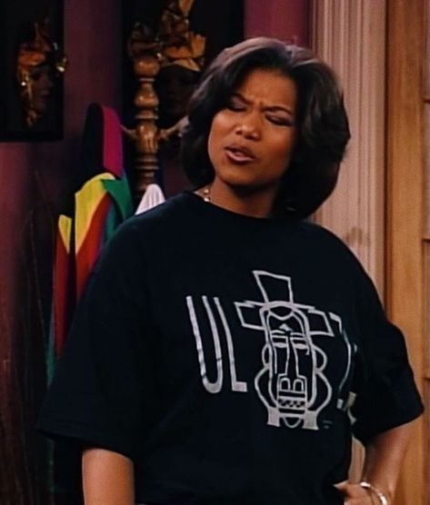 Queen Latifah 90s, Black Sitcoms, Black 90s Fashion, 90s Inspired Outfits, Vintage Black Glamour, Queen Latifah, Black Hollywood, Black Femininity, 90s Fashion Outfits