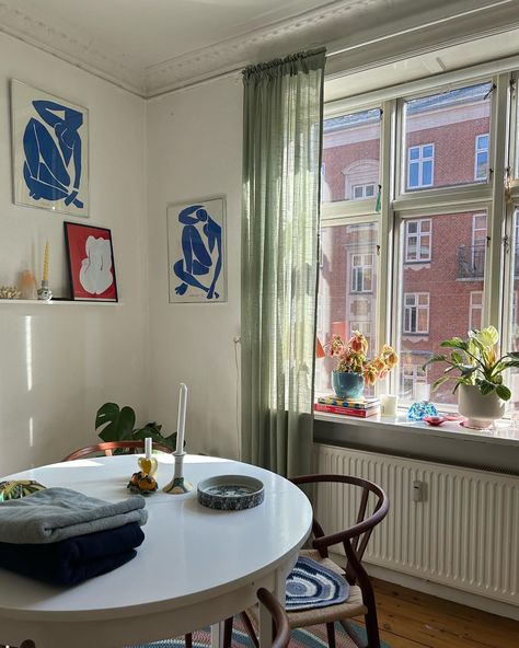 Copenhagen Decor Home, Denmark Apartment Copenhagen, Apartment In Copenhagen, Copenhagen Apartment Interiors, Copenhagen Design Interior, Copenhagen Style Interior, Copenhagen Aesthetic Room, Copenhagen Style Apartment, Scandinavian Home Aesthetic