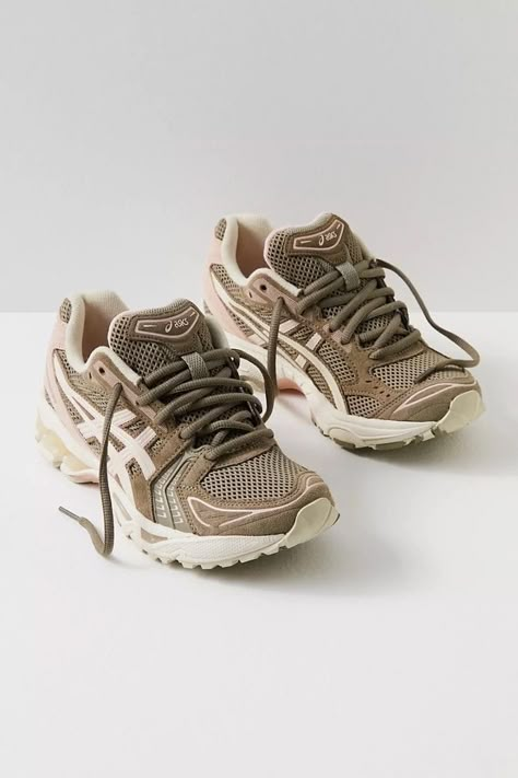 Retro Runners Sneakers, Runners Shoes, Asics Gel Kayano, Suede Trainers, Asics Sneakers, Shoes Boots Heels, Fresh Shoes, Heels Sneakers, Asics Shoes