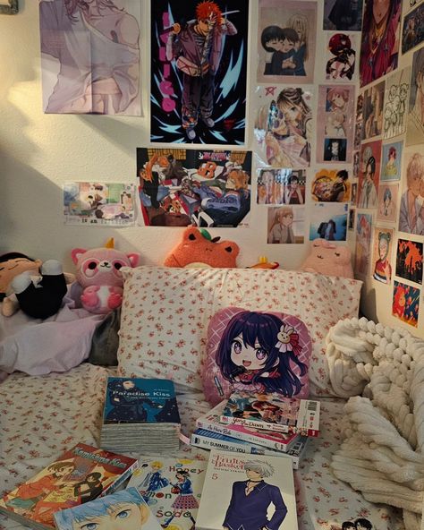 🎐🌸🍥 Happiness is reading a book. #shoujo #sliceoflife #shojogirlie #shoujoaesthetic #ichongyuns #romanticizingmylife #romanticizingmyself #shojodiaries #shoujomanga Shoujo Room, Shoujo Girl, Room Inspired, Room Idea, Reading A Book, Shoujo Manga, Slice Of Life, Bedroom Inspo, Happiness Is