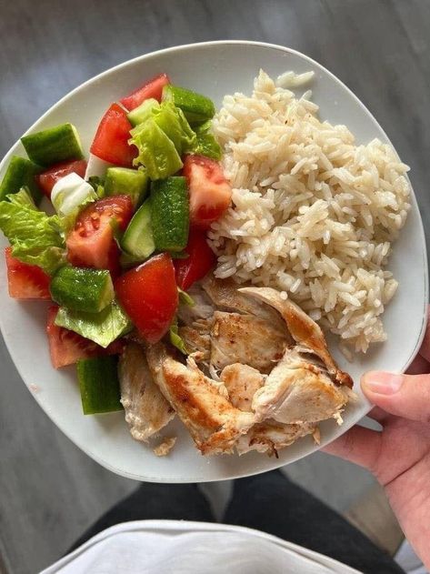 BUENOS DÍAS: Les dejo más ideas. 😋 👇 - Nutriólogo Oscar Ovando Makanan Rendah Kalori, Plats Healthy, Healthy Food Menu, Healthy Food Inspiration, Makanan Diet, Healthy Food Dishes, Healthy Food Motivation, Healthy Lifestyle Food, Idee Pasto Sano