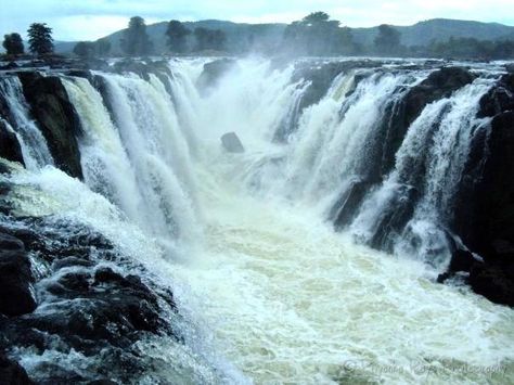 Hogenakkal Falls ....on the Kaveri River in South India Kaveri River Images, Hogenakkal Falls, Kaveri River, River Images, Merry Christmas Wishes Messages, Christmas Wishes Messages, Magical Paintings, Andaman And Nicobar Islands, Bay Of Bengal