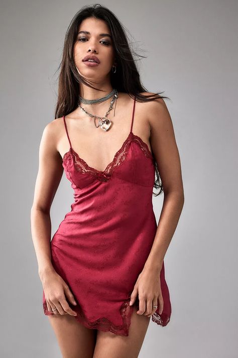 Mini Slip Dress Outfit, Lingerie Dress Outfit, Slip Dress Outfit, Dark Red Dresses, Red Slip Dress, Dark Dress, Mini Skirt Dress, Lace Trim Shorts, Red Dress Short