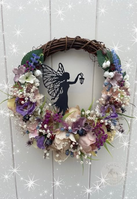 Fairy Wreath Diy, Unique Wreath Ideas Creative, Unusual Wreaths, Ostara Wreath Diy, Victorian Wreaths, Fairy Wreath Ideas, Crescent Moon Wreath Diy, Moon Wreath Diy, Crescent Moon Wreath Diy Christmas