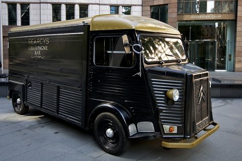 Classic Citroen HY Van | Classic Citroen HY Van, Out side th… | Flickr Citroen Van, Citroen Type H, Fav Drink, Citroen H Van, Food Vans, Coffee Van, Citroen Car, Champagne Bar, Food Truck Design