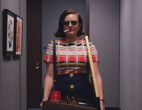 Mad Men Meme, Mad Men Peggy, Things Everyone Needs, Peggy Olson, Blast Belly Fat, Man Moment, The Handmaid's Tale, Elisabeth Moss, Handmaid's Tale