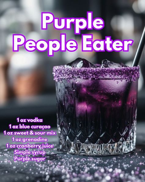 Purple Mix Drinks, Bacardi Drinks, Fruity Mixed Drinks, Vodka Blue, Bartender Drinks Recipes, Purple People Eater, Frosty Recipe, Creamy Cocktails, Bartender Drinks