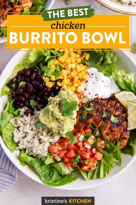 Chicken Burrito Bowl with cilantro lime rice, beans, corn, pico de gallo and guacamole. This healthy recipe is perfect for meal prep and even better than Chipotle! Lime Chicken Bowl, Rice Beans Corn, Mexican Bowls, Corn Pico, Burrito Recipes, Burrito Bowl Recipe, Chicken Burrito Bowls, Bowls Recipes, Bowl Meals