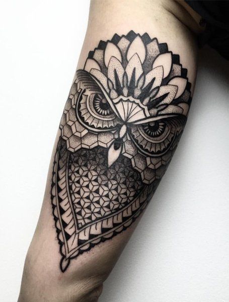 Mens Owl Tattoo, Colorful Owl Tattoo, Owl Tattoo Meaning, Mandala Tattoo Meaning, Mandala Owl, Realistic Owl Tattoo, Geometric Owl Tattoo, Phönix Tattoo, Geometric Owl