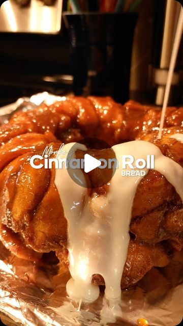 Cinnamon Rolls Monkey Bread, Grands Cinnamon Rolls, Monkey Bread Recipe Easy, Cinnamon Roll Monkey Bread, Brunch Spread, Brunch Drinks, Quick Bread Recipes, Monkey Bread, January 3