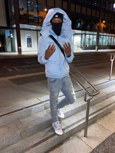 Trapstar Jacket Outfit, Blue Trapstar Jacket, Blue Ripped Jeans Outfit, Drip Jeans, Trapstar Jacket, Blue Outfit Men, Uk Drip, Swag Pics, Ripped Jeans Outfit