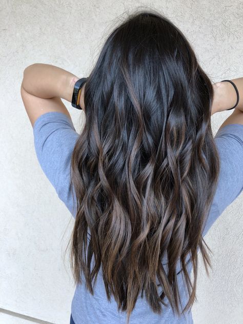 Melted Chocolate Balayage dome by @maryxjoy Chocolate Balayage, Black Hair Ombre, Brunette Ombre, Black Hair Balayage, Brown Hair Balayage, Black Ombre, Trendy Hair, Long Wavy Hair, Hair Color Balayage