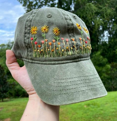 Leather Corset Belt, Grandma Fashion, Embroidered Hat, Vintage Hat, Embroidered Hats, Crochet Cat, Beautiful Hats, Embroidery Techniques, Sun Hat