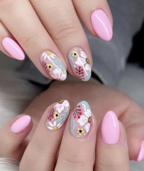 Pretty Flower Nails, Peony Nail Art, Pastel With Flowers Nails, Peonies Nail Art, Niall Horan Nails Designs, Pink Floral Nail Designs, Ostara Nails, Flowers Inside Nails, Nail Ideas Floral