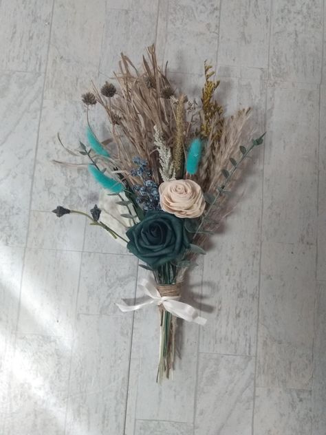 Turquoise Wedding Decorations, Bestie Wedding, Dove Wedding, Gothic Western, Teal Prom Dresses, Bridal Florals, Wedding Doves, Bridal Party Bouquets, Western Nails