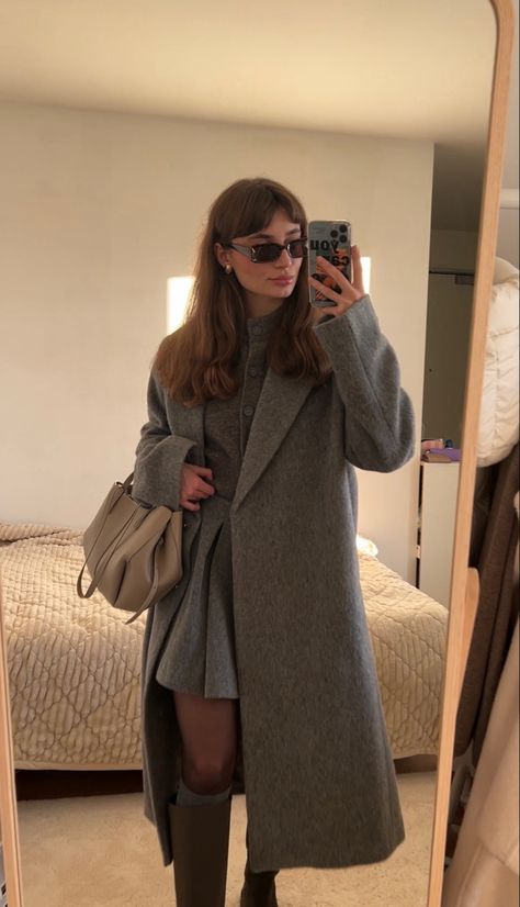 Gray outfit, gray skirt, grey coat, polene bag taupe Taupe Skirt Outfit, Taupe Bag Outfit, Taupe Outfit, Polene Bag, Europe Christmas, Gray Outfit, Autumn Palette, Christmas In Europe, 2024 Style