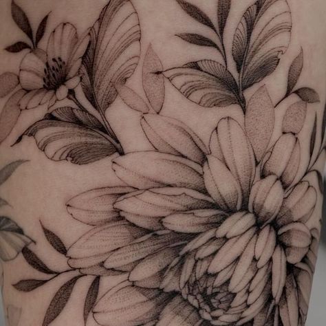 Rike Alves | Finest Floral Tattoos 🌸🌿 on Instagram: "• dahlia & cherry blossom sleeve • . . . #dahlia #dahliatattoo #dahlialove #cherryblossom #cherrytattoo #cherryblossomtattoo #blossom #blossomtattoo #flowertattoo #flowersleeve #floralsleeve #floraltattoo #floralart #floralarrangement #flowerarrangement #freehand #freehandtattoo #freehandsleeve #sleeve #sleevetattoo #fineline #finelinetattoo #floralfineline #blackpeonyink #tattoo #tattoos" Dahlia Tattoo Design, Cherry Blossom Sleeve, Dahlia Tattoo, Floral Tattoos, Black Dahlia, Sleeve Tattoo, Tattoo Inspo, Amelie, Tattoo Design