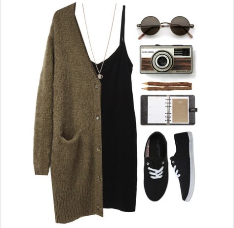 lbd, long slinky cardigan, long necklace, vans Black Romper With Cardigan, Romper With Cardigan, Converse Ideas, Outfit Converse, Outfit Cardigan, Goth Outfit, Look Rock, Hipster Outfits, Ideas Outfit