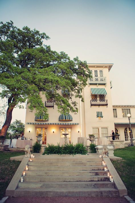 Austin Texas Wedding Venues, Laguna Gloria, Austin Travel, Hunter Wedding, Austin Wedding Venues, Austin Texas Wedding, Petal Pushers, Dream Wedding Venues, Summer Romance