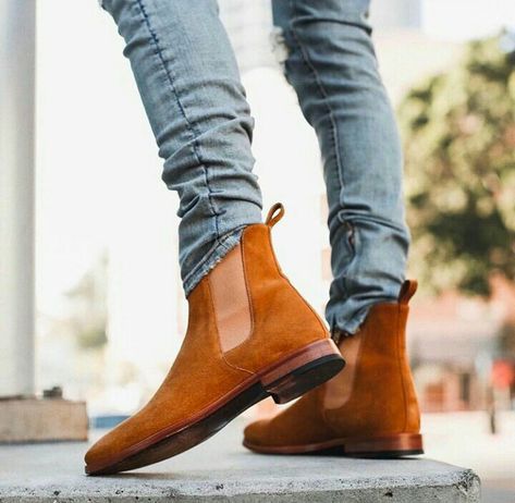 Mens Casual Dress Boots, Boots Men Outfit, Tan Suede Boots, Boots Outfit Men, Outfit Hombre, Gentlemens Club, African Shirts For Men, Mens Dress Boots, Brown Chelsea Boots