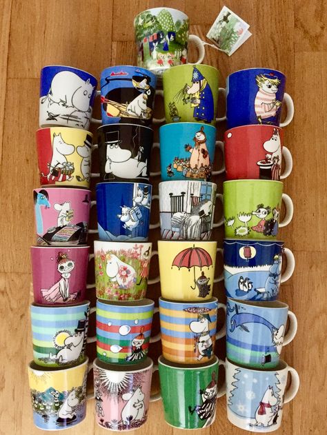 Moomin Cartoon, Moomin Mugs, Moomin Valley, Pretty Tea Cups, Tove Jansson, Ceramics Projects, Cool Mugs, Cozy Place, Unique Coffee