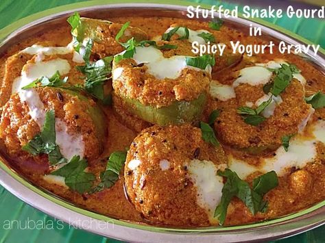 Stuffed Snake Gourd in Spicy Yogurt Gravy – anubala's kitchen Gourd Recipes, Stuffed Snake, Snake Gourd, Healthy Vegetable, Vegetarian Snacks Recipes, Recipes Indian, Vegetarian Snacks, Healthy Vegetables, Indian Food Recipes Vegetarian