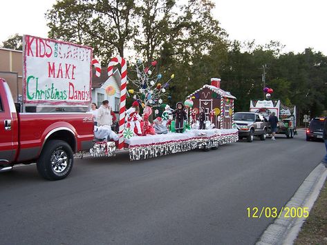 Halloween Car Decorations, Christmas Trailer, Christmas Parade Floats, Trunk Or Treat Ideas, Lds Living, Holiday Parades, Christmas Float Ideas, Halloween 20, Lds Primary