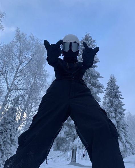 Winter Snowboarding, Skiing Aesthetic, Ski Jumpsuit, Ski Suit, Ski Suits, Snow Sports, Sports Clothing, Snowboarding, Skiing