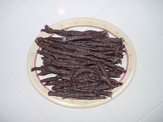 Mama Africa's Recipes: Traditional South African Droewors (Drywors) Recipe Dried Sausage Recipe, Amanda Todd, Homemade Sausage Recipes, Food Traditional, Africa Food, Jerky Recipes, African Cooking, African Recipes, South African Recipes