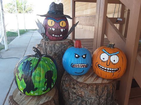 Pumpkin Painting Ideas Rick And Morty, Rick And Morty Pumpkin Painting, Kenny Pumpkin, Rick And Morty Pumpkin, Nostalgic Halloween, Pumpkin Paintings, Halloween Pumpkin Crafts, Creative Pumpkin Decorating, Hey Pumpkin