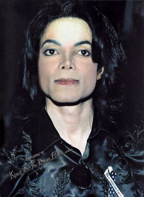 Michael Jackson Biography, Michael Jackson Neverland, Michael Jackson Smile, Joseph Jackson, Michael Jackson Pics, Paris Jackson, King Of Pops, Look Younger, Mug Shots