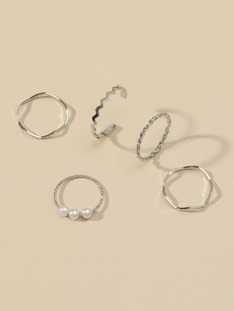 Shein Silver Rings, Shein Rings, Simplistic Jewelry, Metallic Nails Design, Fancy Glasses, Aesthetic Rings, Pearl Decor, Metallic Nails, Girly Jewelry