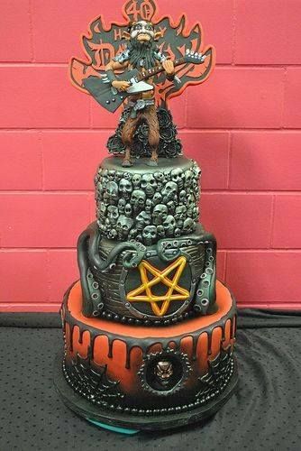 Skull Cake Tutorial, Metal Birthday Cake, Skull Food, Heavy Metal Wedding, Gothic Cakes, Gothic Cake, Music Cakes, Guitar Cake, Teen Cakes