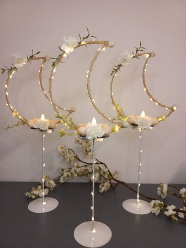 Centro De Mesa Luna C/flores, Vela Y Luces Led | MercadoLibre Baby Room Pictures, Quinceanera Centerpieces, Baby Luna, Quince Decorations, Prom Theme, Ramadan Crafts, Quince Hairstyles, Princess Wedding Dresses, New Years Decorations