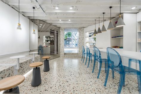 Gallery of Decade Cafe / TOUCH Design - #terrazzo Terrazzo Cafe Interior, Terrazzo Cafe, Grey Terrazzo Floor, Terrazzo Tile, Cafe Ideas, Lounge Bar, Wall Seating, Restaurant Lounge, Concrete Building