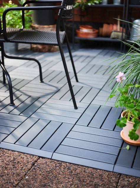 Ikea Garden, Decking Outdoor, Ikea Outdoor, Big Balcony, Deck Tile, Side Garden, Small Balcony Ideas, Grey Stain, Iron Furniture