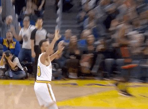 via GIPHY Steph Curry Gif, Stephen Curry Celebration, Stephen Curry Gif, Nba Gif, Ja Morant Style, Seth Curry, Sports Gif, Stephen Curry Wallpaper, Curry Wallpaper