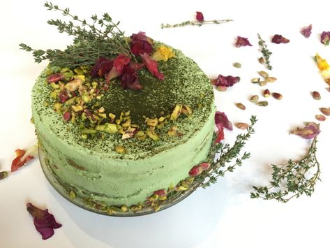 Matcha Pistachio Cake, Matcha Green Tea Recipes, Green Tea Cake, Japanese Desserts, Rock Cake, Matcha Cake, Matcha Tea Powder, Green Tea Recipes, Pistachio Cake