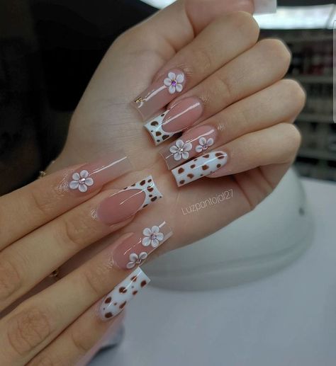 Nails 
Cowgirl
Cowprint Cow Theme Nails, Cow Themed Nails, Nail Art Long Nails, Rodeo Nails, Theme Nails, Cow Print Nails, Western Nails, Themed Nails, Cow Nails