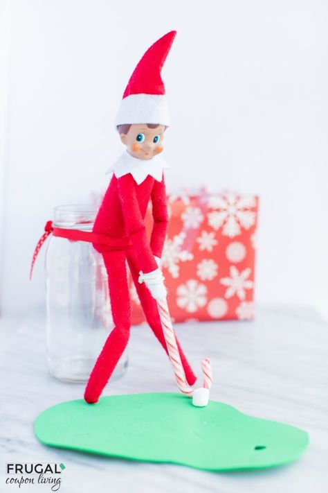 Candy Cane Golf | Easy Elf on the Shelf Idea | Elf Golfer #FrugalCouponLiving #ElfontheShelf #ElfontheShelfIdeas #ElfIdeas #funnyelfideas #funnyelfontheshelf #elfprintables #freeelfprintables #printables #freeprintables Candy Cane Ideas, Elf Printables, Santa Decor, Pinterest Christmas, Easy Elf, Xmas Elf, Elf Antics, Elf Fun, Office Pictures